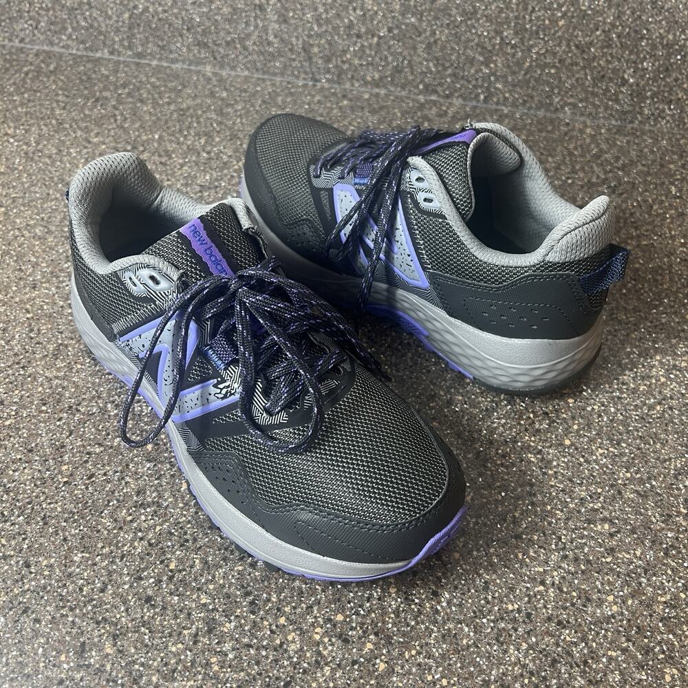 New Balance T410 Shoe Womens 7.5B Black Purple Trail Running Sneaker Lace Up Low